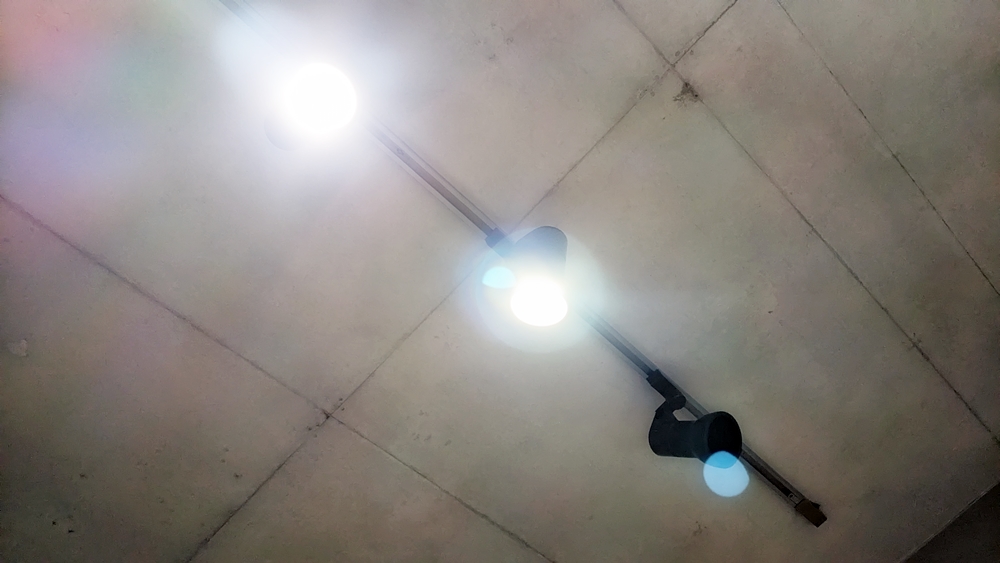 天井照明のLED電球が切れました